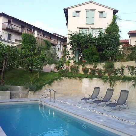 Boutique Hotel Dvor Dobrovo Esterno foto