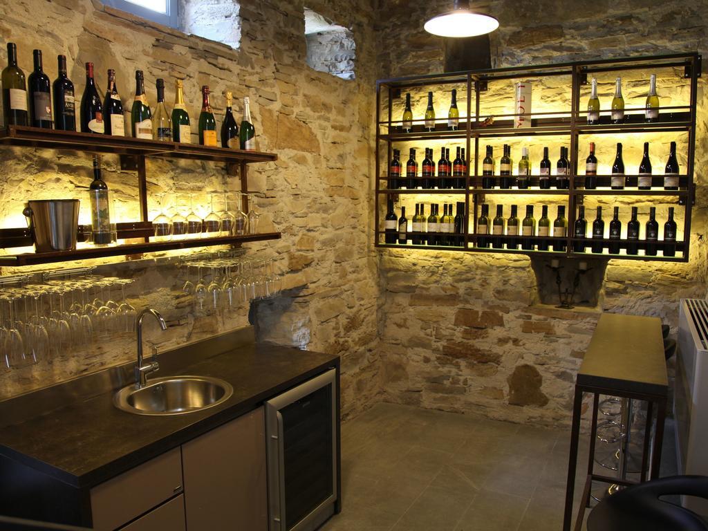 Boutique Hotel Dvor Dobrovo Esterno foto