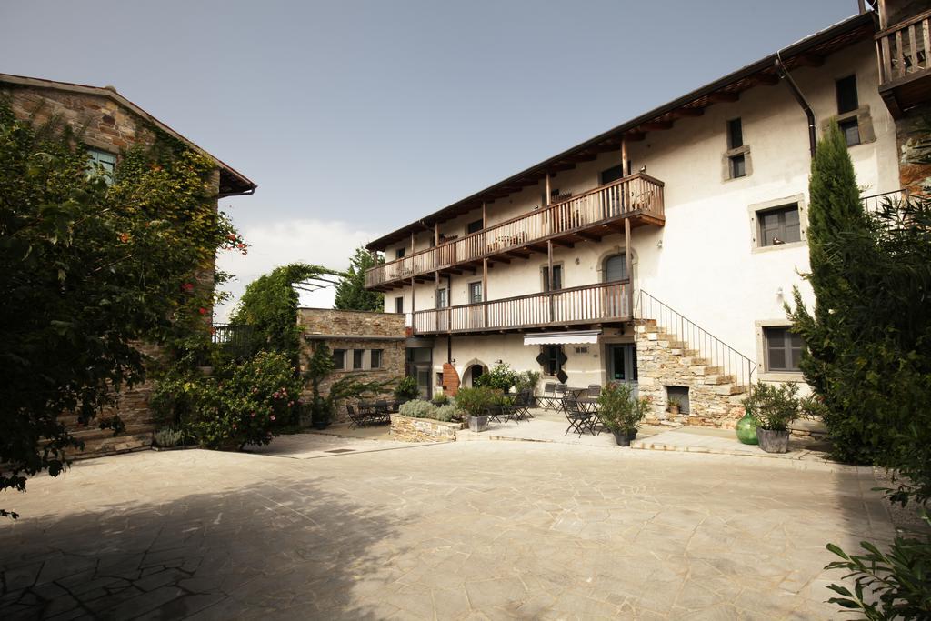 Boutique Hotel Dvor Dobrovo Esterno foto